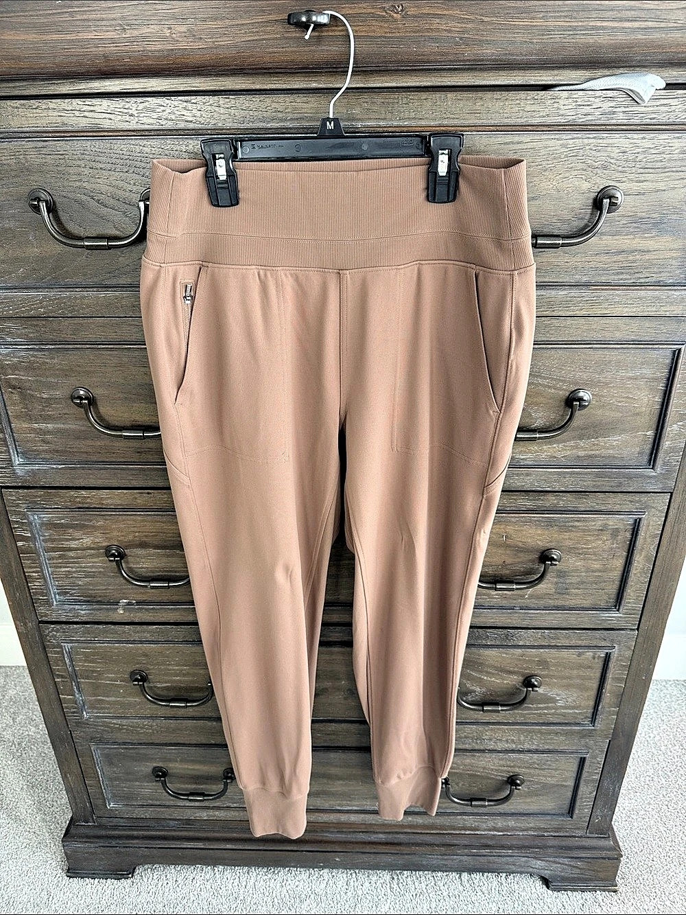 Athleta Brooklyn Jogger Ribbed Leggings in Brown Medium